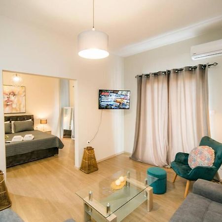 Belajo Central Apartment And Jacuzzi !! Volos Bagian luar foto