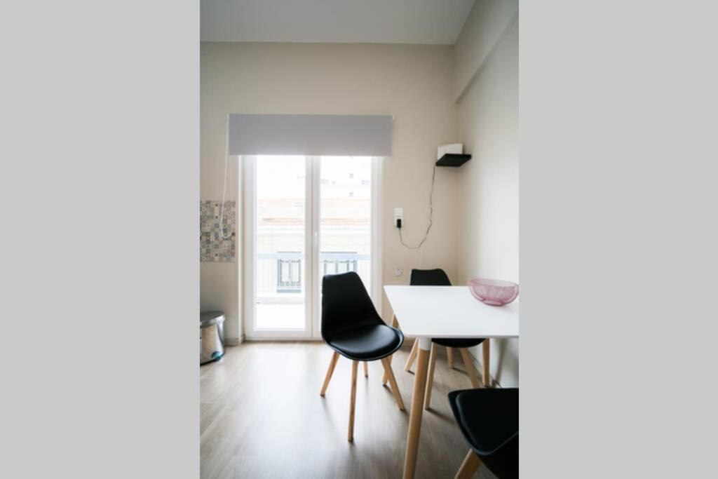 Belajo Central Apartment And Jacuzzi !! Volos Bagian luar foto